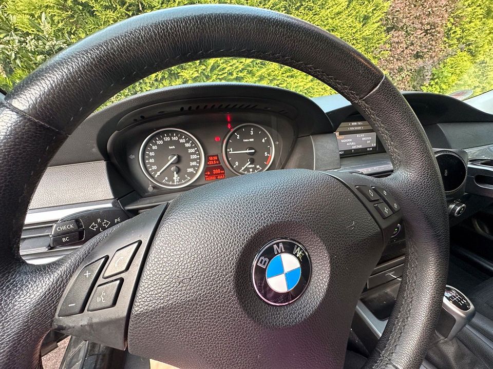 BMW BMW 520d Touring (Kombi) HU/AU 2026 in Leipzig
