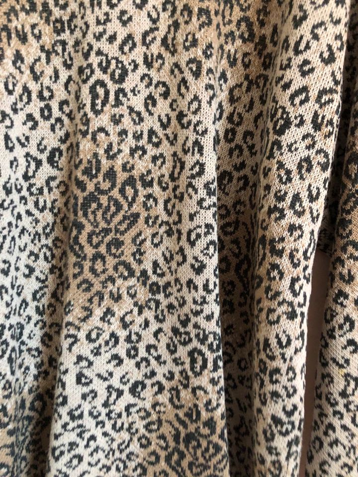 Leoparden Print Shirt  Größe 48 in Nürnberg (Mittelfr)