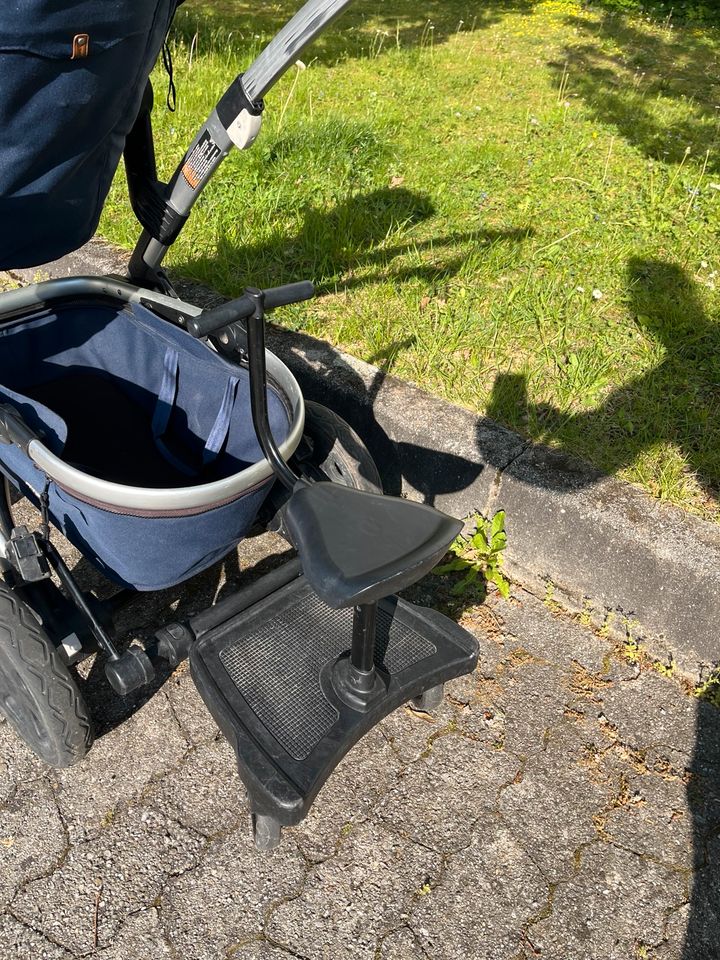 Kinderwagen Joolz Geo2 Earth Parrot Blue mit Zubehör in München