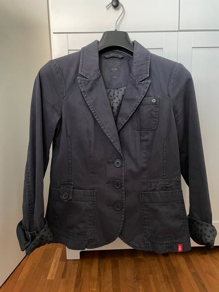 Damen Blazer grau Esprit Größe XS in Hannover