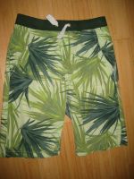 kurze Hose H&M grün Pflanzen Print Gr  152 Jungen Saarbrücken-Mitte - Alt-Saarbrücken Vorschau