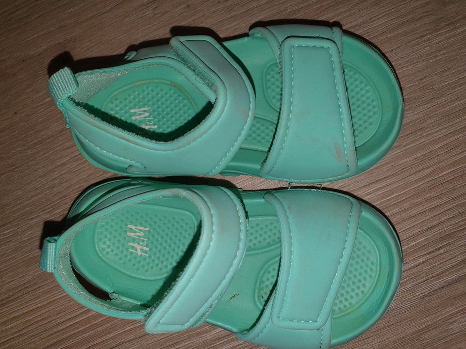 Baby Schuhe Nike,Elefanten, H&M 20/21 Gr. in Hamburg