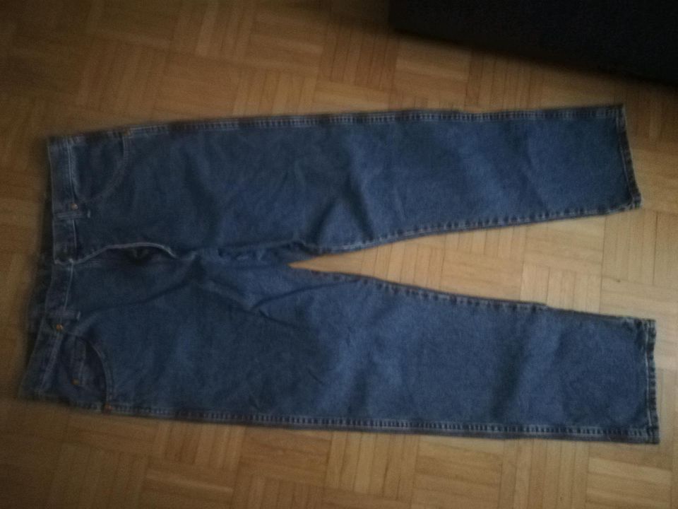 Herren Wrangler Jeans in Düsseldorf