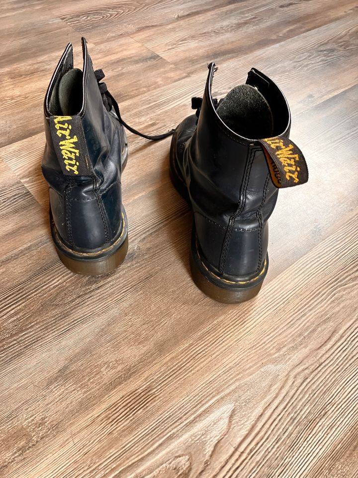 Dr. Martens blau in Schwelm