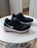 Nike Sneaker Gr. 29.5 Kinderschuh Turnschuh Niedersachsen - Ihlow Vorschau