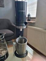 SodaStream mit Karaffe und Zylinder Niedersachsen - Moormerland Vorschau