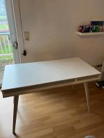 Schöner Schreibtisch Mömax 1,20 x 60 Niedersachsen - Uchte Vorschau