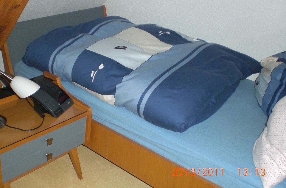 Kinderzimmer - Möbel - Echtholz - DDR - Retro in Eisenhüttenstadt