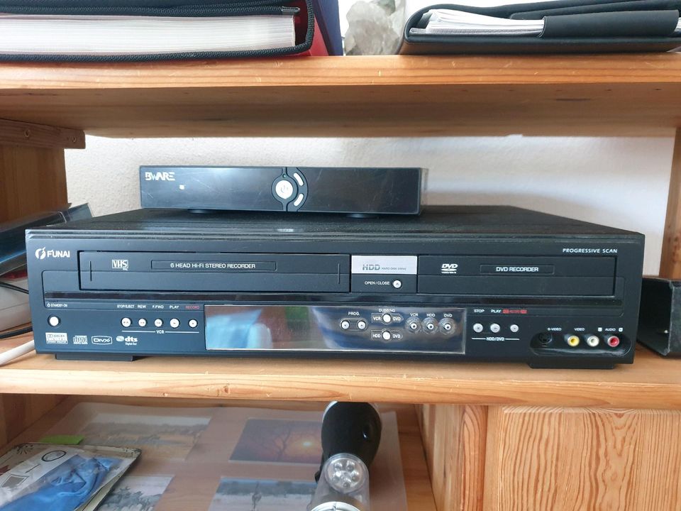 Funai T3A-A8182DB VHS DVD HDD Recorder Kombination in Augsburg