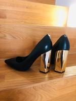 Guess Pumps 37, schwarz mit goldenen Absatz Bayern - Türkenfeld Vorschau