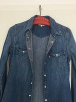 Levi´s Jeanskleid Hemdbluse Jacke XS 34 blau klassisch ungetragen Baden-Württemberg - Öhringen Vorschau