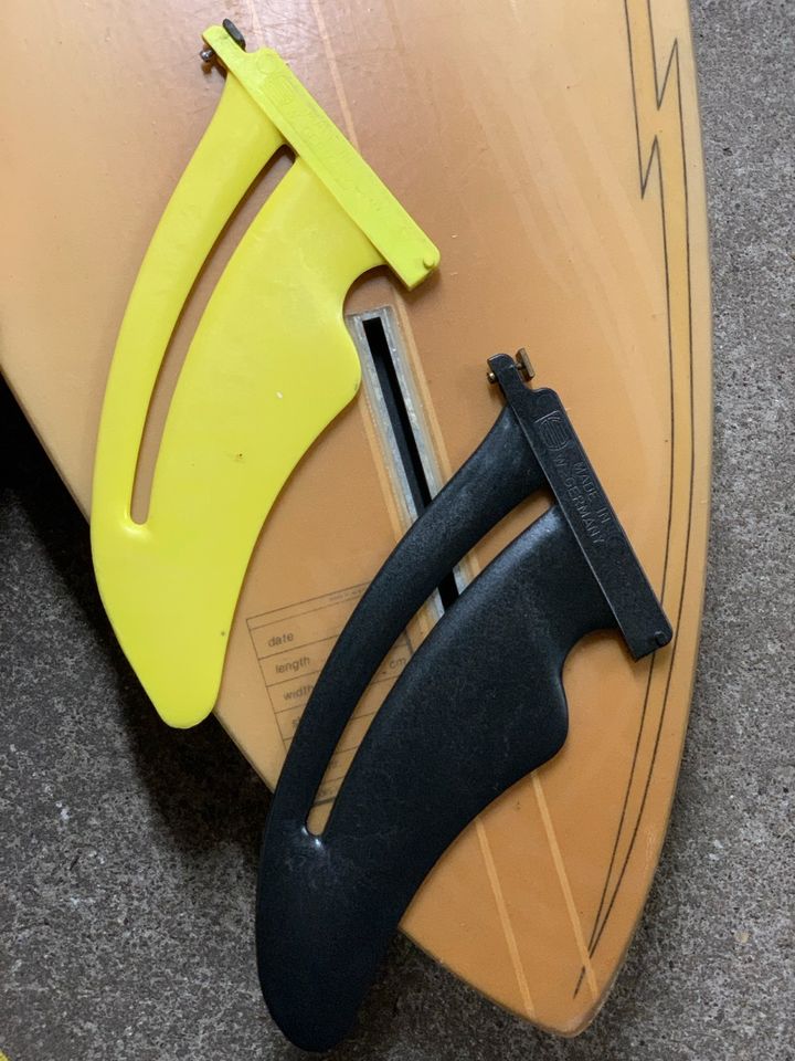 Surfboard Aquata Wave Board (custom-made) komplett mit 4 Segeln in Hamburg