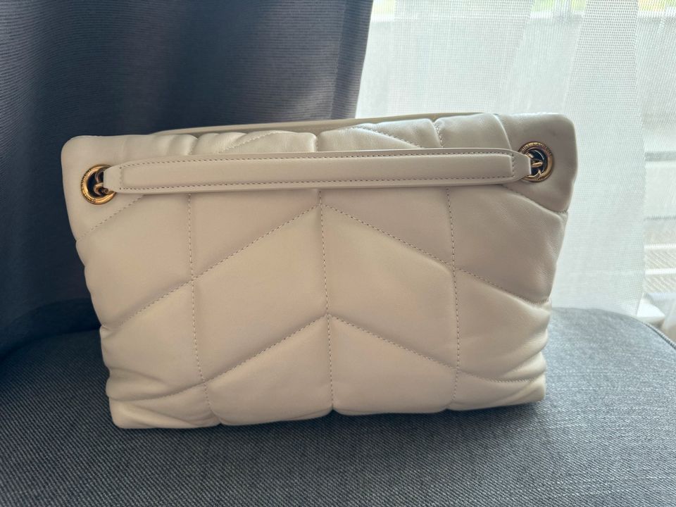 YSL Saint Laurent Loulou Puffer small Tasche in Düsseldorf