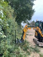 Minibagger,Hecke schneiden,Knickpflege  ,Feldränder Heckenschnitt Nordrhein-Westfalen - Preußisch Oldendorf Vorschau