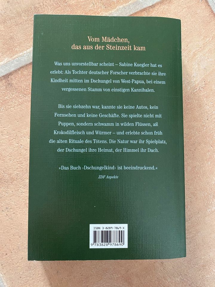 Buch „Dschungelkind“ von Sabine Kuegler in Frankfurt am Main