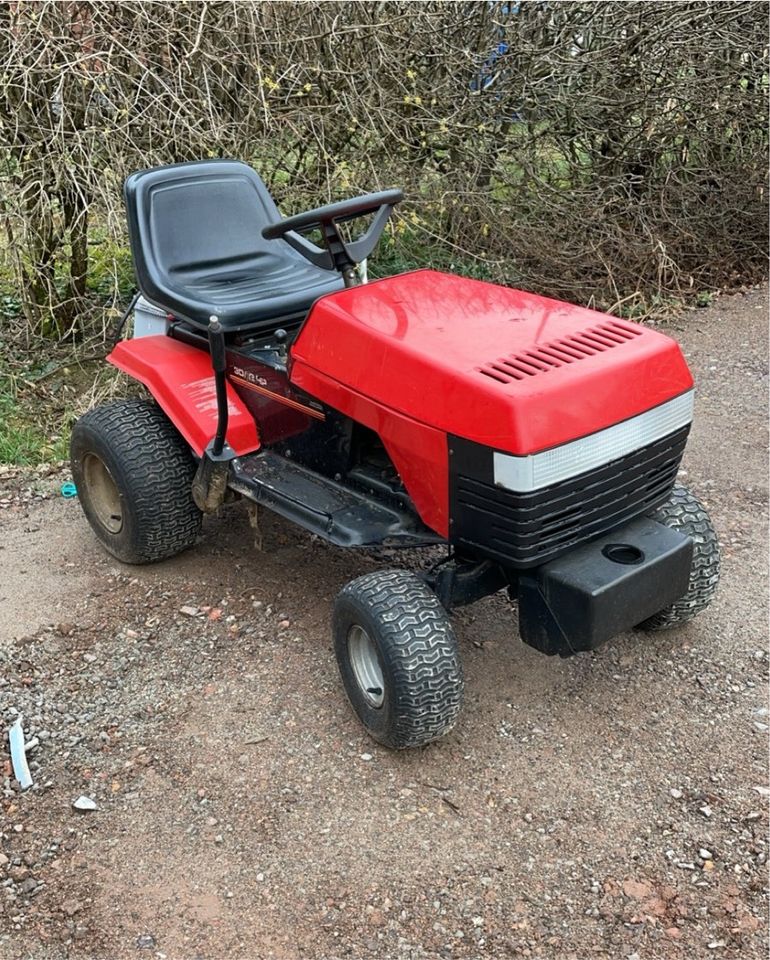 MTD Rasenmäher Traktor in Tiefenbach Hunsrück