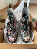Dr. Marten Schnürstiefel 8-Loch florales Muster Brandenburg - Lübben Vorschau
