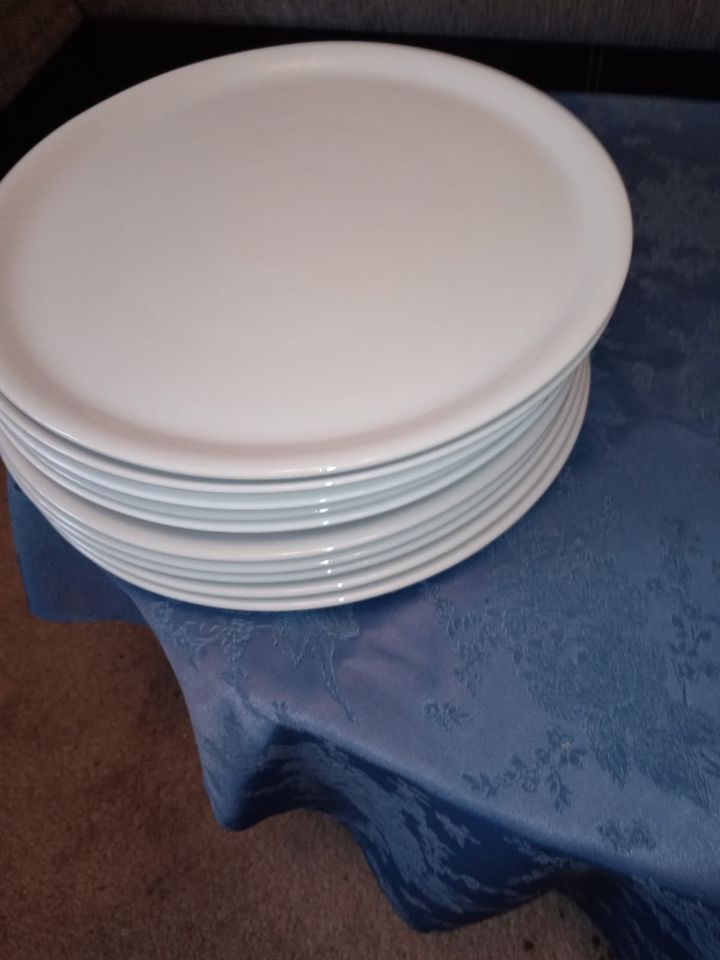 6 weiße Pizzateller 31 cm Durchmesser in Hemmingen