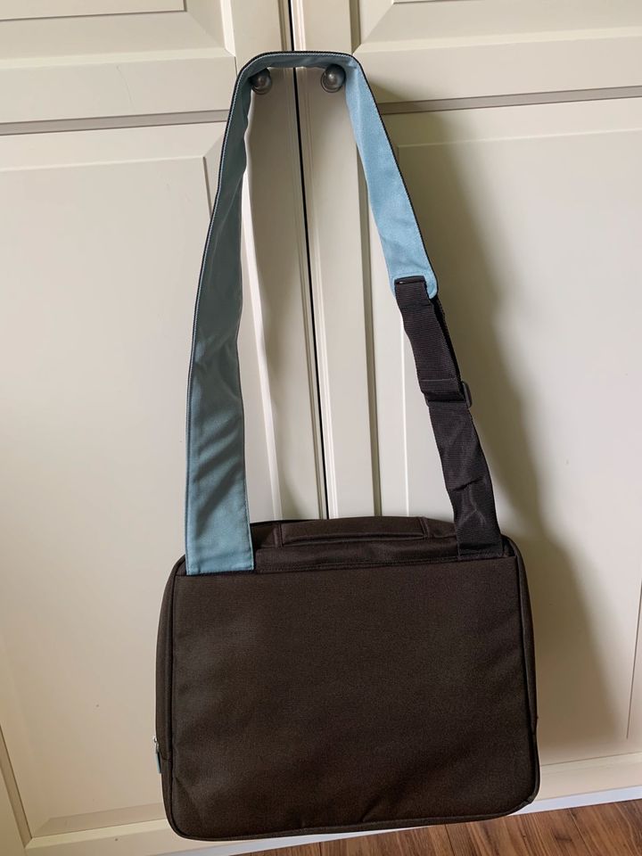 Laptop-Tasche, BELKIN, braun mit hellblau, 17“ in Kirchlinteln