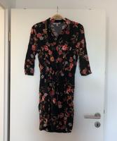 Garcia Kleid schwarz mit Blumen Gr M Bayern - Hettstadt Vorschau