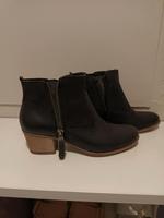 PIER ONE Stiefeletten 36 *neuwertig * Hessen - Biebergemünd Vorschau