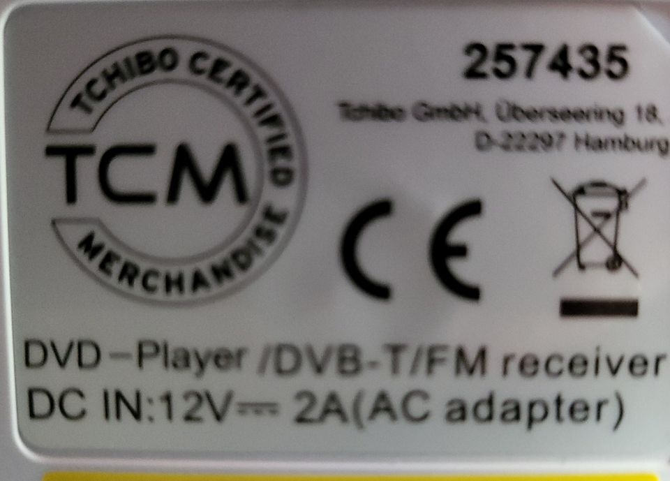 Tragbarer DVD Player USB und SD Kartenslot mit Fernbedienung in Hamburg