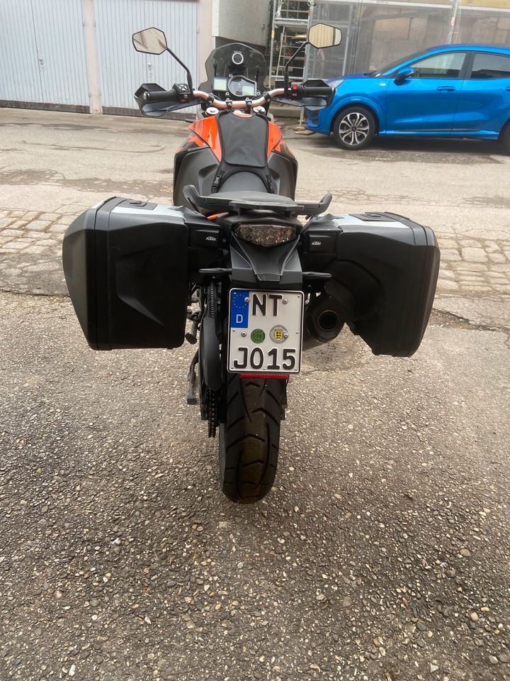 KTM 1090 Adventure in Neckartenzlingen