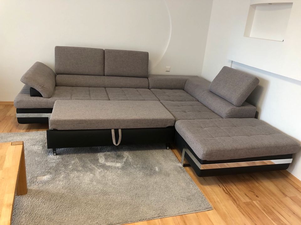 Sofa mit schlaffunktion in grau in Garbsen