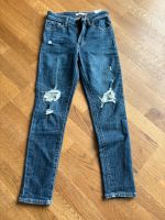 Levi’s High Rise Skinny Jeans Gr 26 Frankfurt am Main - Bergen-Enkheim Vorschau