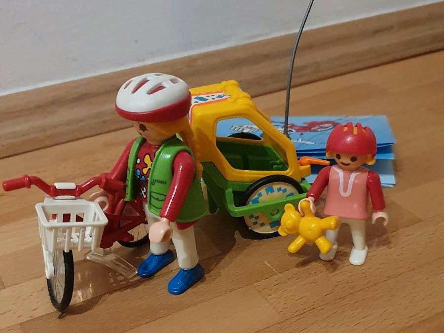 Mutter mit Kind und Fahrrad von playmobil 3068 in Mutterstadt