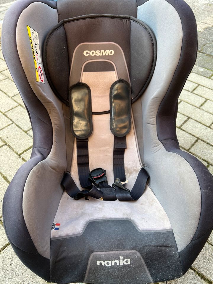 Cosmo Kindersitz 0-18 KG  / Babyschale in Holzwickede
