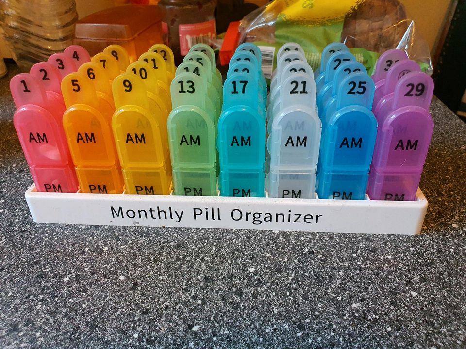 Pill Organizer Pillendose Medikamente in Erlangen