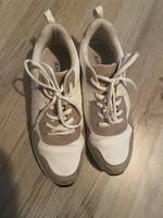 Damen Sneaker GR 40 Niedersachsen - Uetze Vorschau