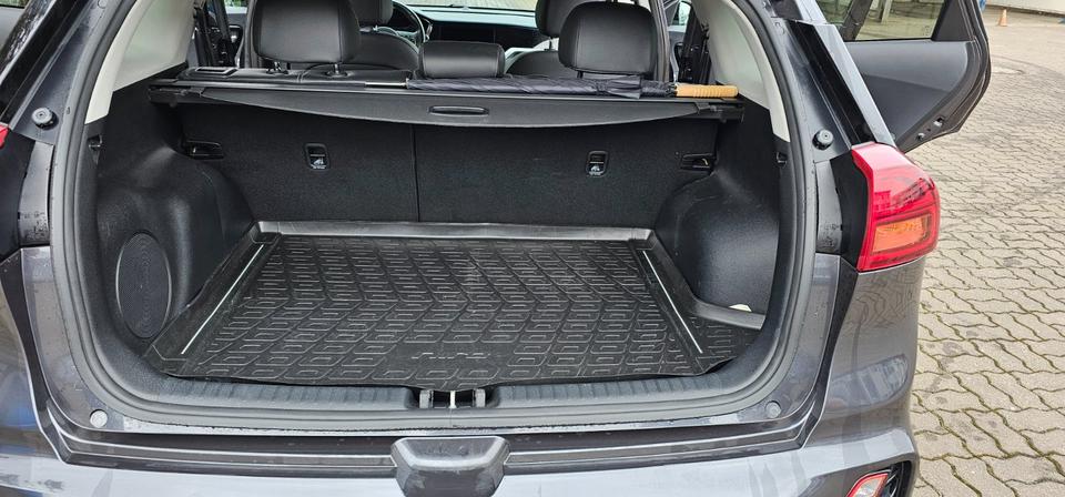 Kia Niro Spirit*1,6 GDI*Navi*Leder*Bj 12.2021*Automatik - in Halle