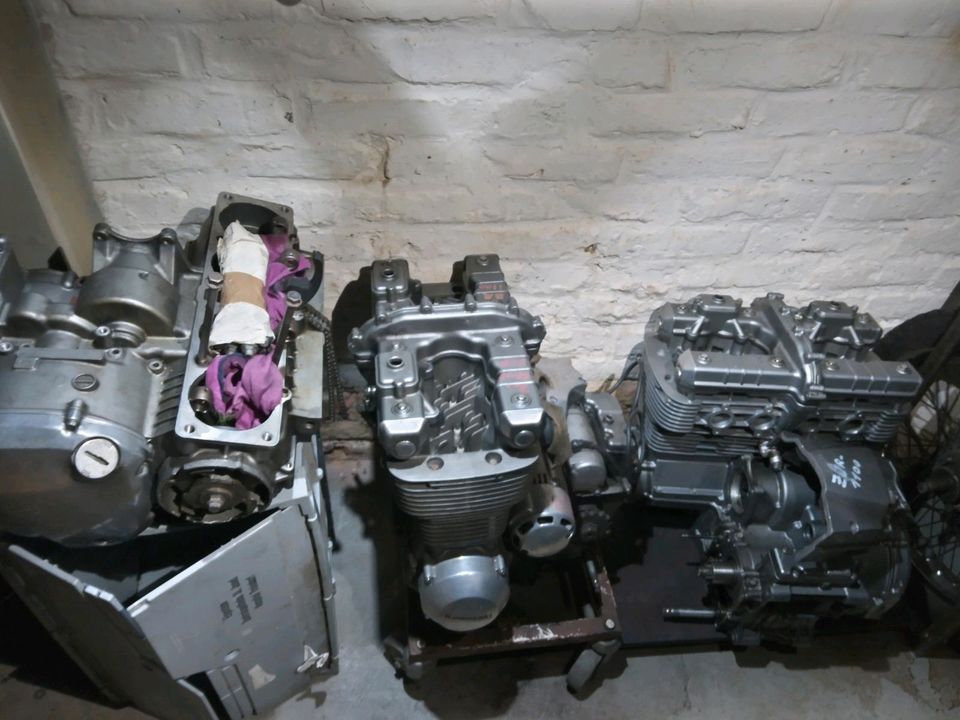 KAWASAKI ZR1100 ZEPHYR Drei Motoren mit Getriebeschaden und MEHR in Köln