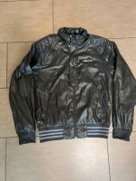 Adidas Sommer Jacke gr S Nordrhein-Westfalen - Solingen Vorschau