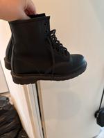 Orginal Dr Martens In Größe 40 Berlin - Treptow Vorschau
