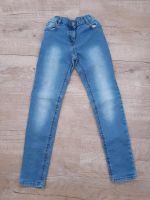 schmale Stretch-Jeans wie NEU von YIGGA Sachsen - Adorf-Vogtland Vorschau
