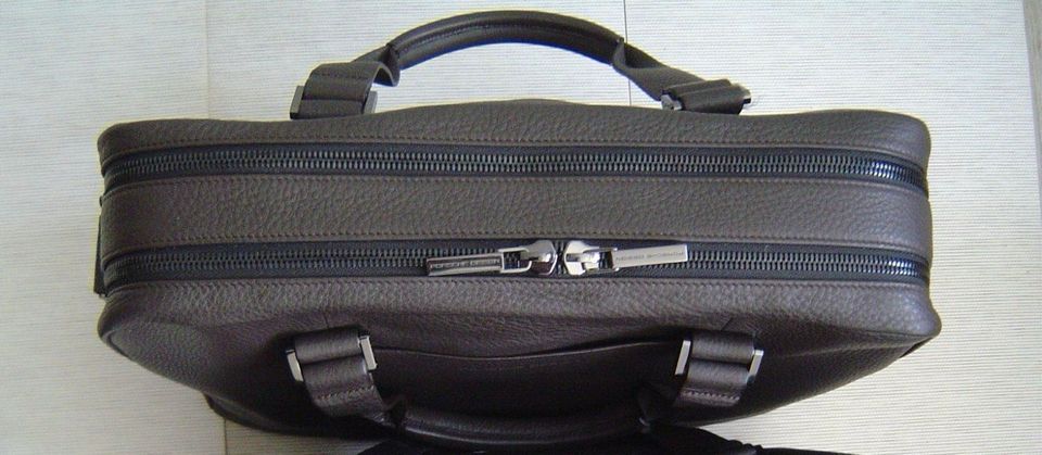 Porsche Design Shyrt Grain MZ2 Briefbag Laptop Aktentasche braun in Duisburg