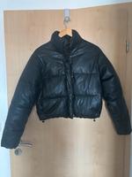 *Schwarze Zara Kunstleder Jacke im Retro-Stil - XS* Niedersachsen - Alfhausen Vorschau