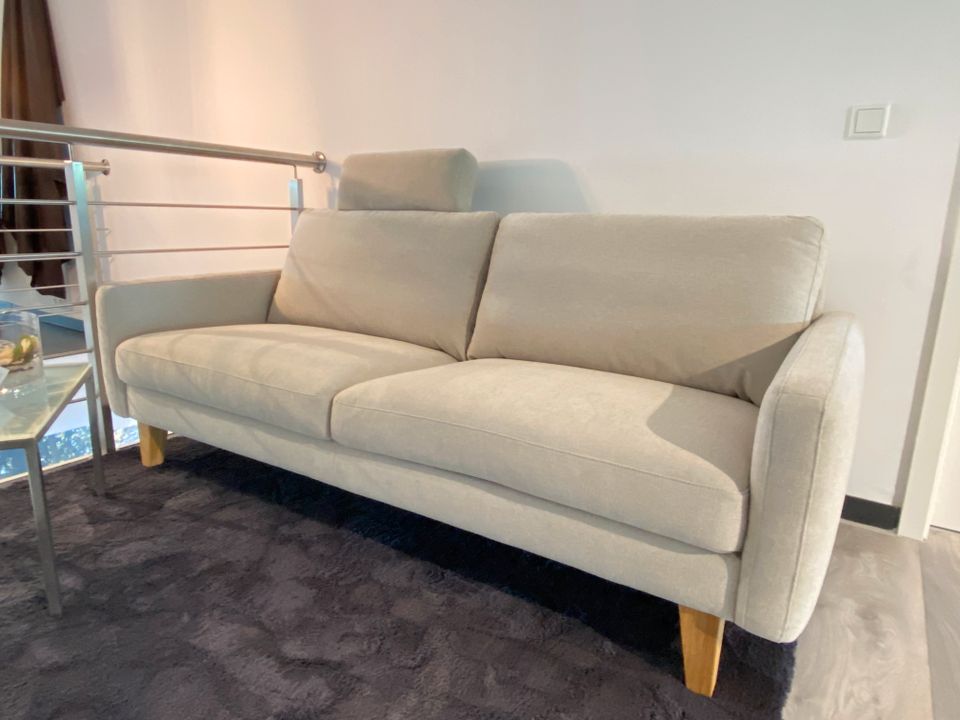 3-Sitzer Sofa Stoffsofa Neu Ausstellungsstück in Detmold