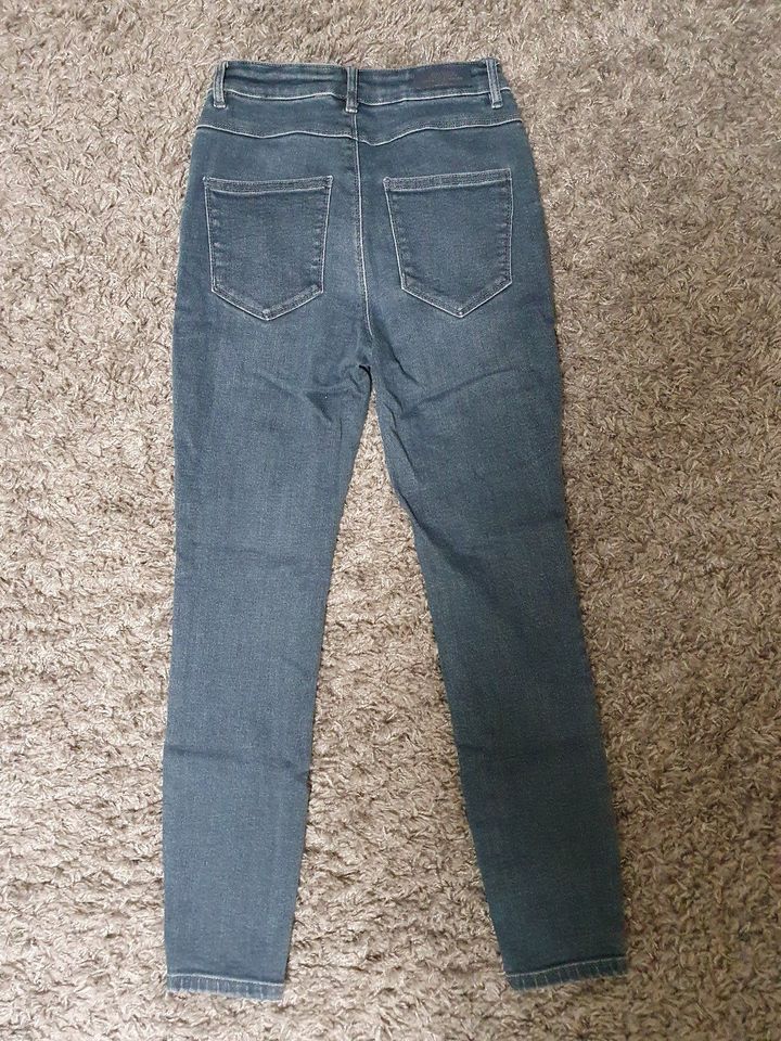 ONLY Jeans - Größe 28/32 in Fulda