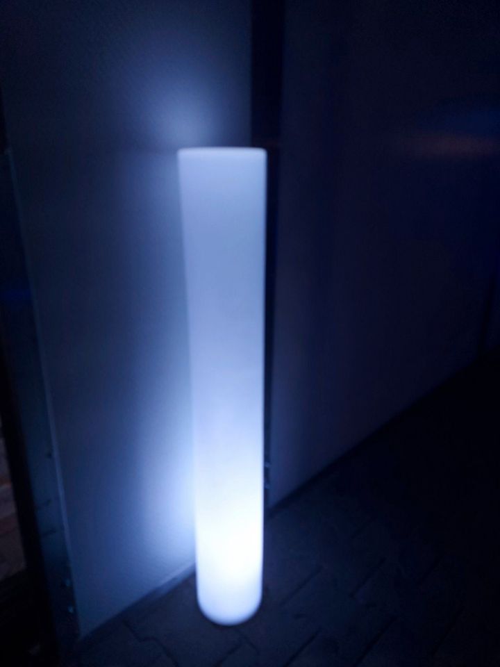 LED-Säulen Party Licht Vermietung Event in Blender