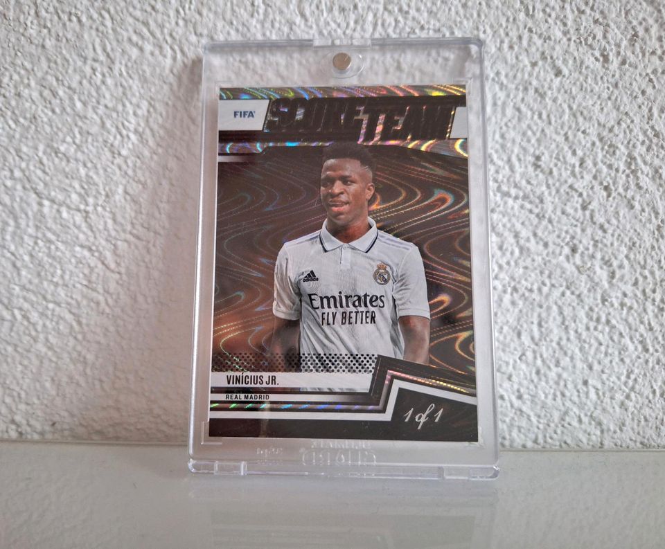 Panini Sammelkarte Fußball 1of1 nummeriert Soccer 22/23 Vinicius in Lörrach