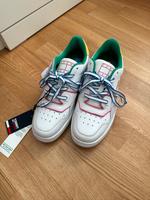 Tommy Hilfiger Sneaker Gr. 39 "neu mit Etikett" Baden-Württemberg - Essingen Vorschau