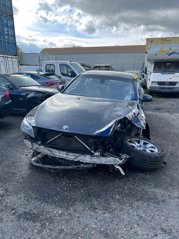 BMW f01 730d Unfallfahrzeug in Moers
