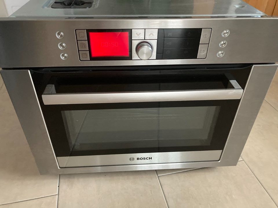 Bosch Backofen / Kompaktbackofen mit Mikrowelle in Weiden (Oberpfalz)