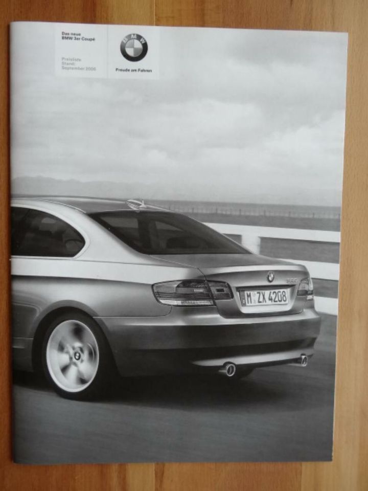 BMW 3er Coupe (E92) 325 330 335   Preisliste/Ausstattung 2006 in Großefehn
