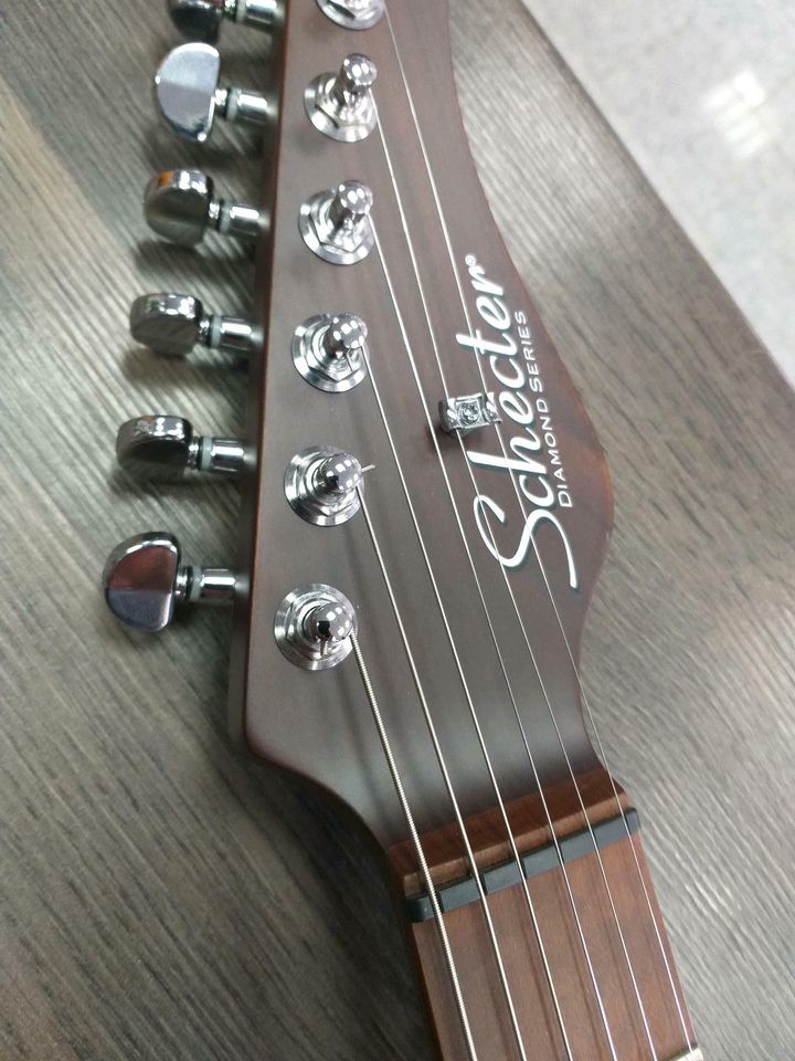 Schecter Signature Nick Johnston SSS Atomic Ink Factory B-Stock! in Aachen