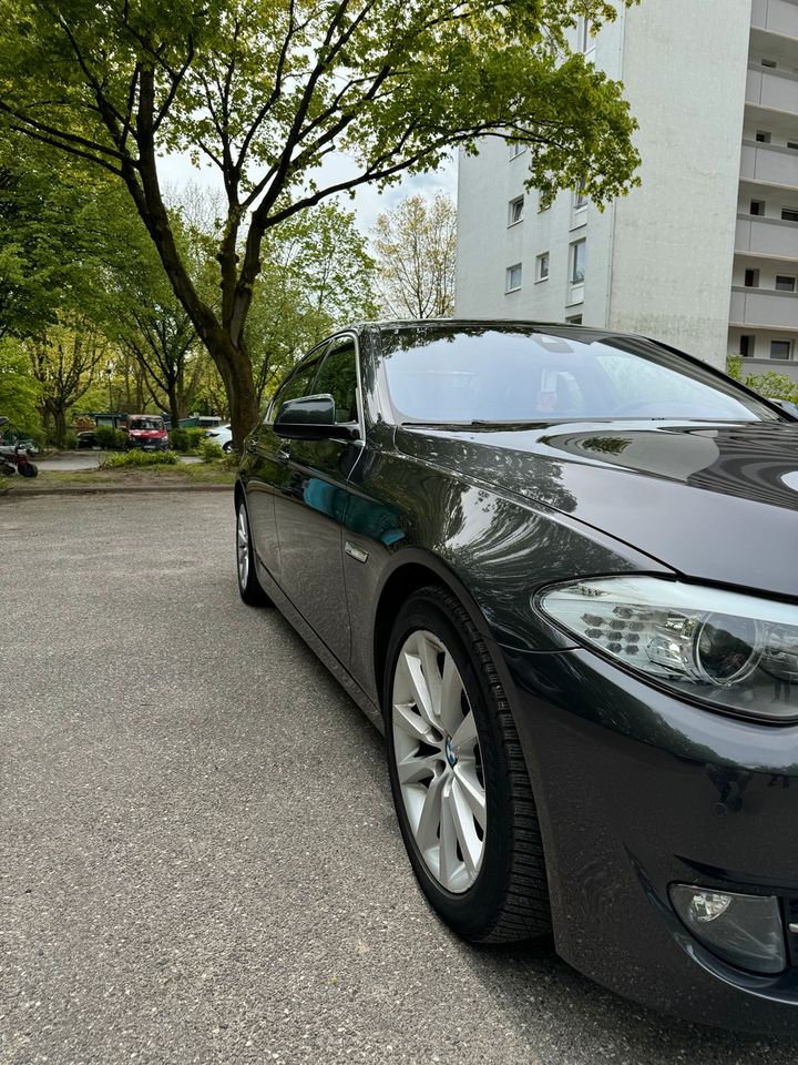 BMW 525D F10 - Tüv neu! - Sauber und gepflegt! in Hamburg